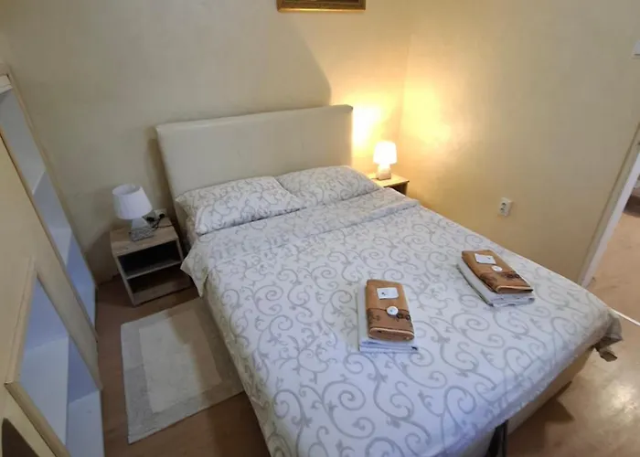 Apartment Sleep\'N Drive